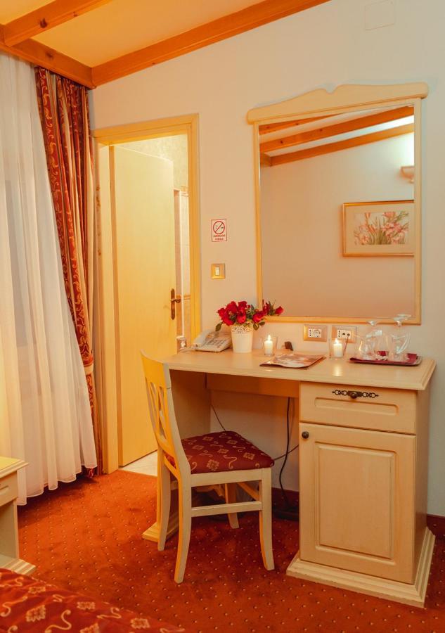 Hotel&restaurant Se-mi Hotel