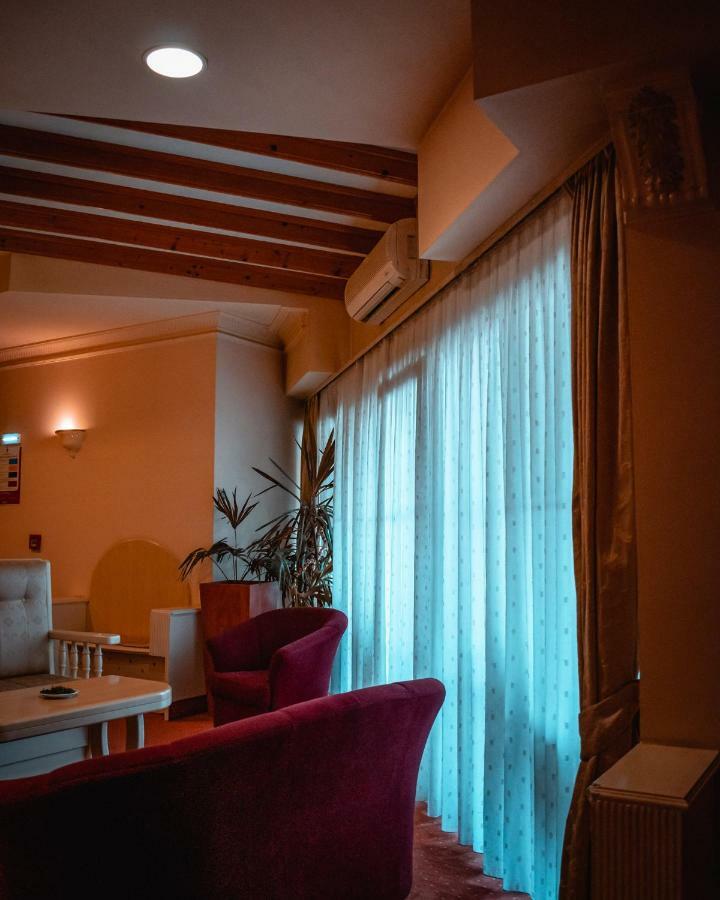 Hotel Hotel&restaurant Se-mi